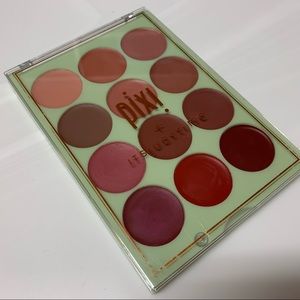 PIXI it’s Judy time lipstick palette